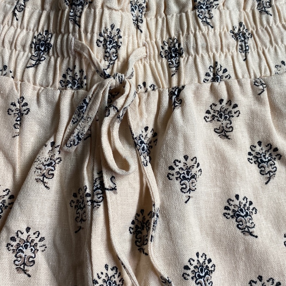 . A New Day shorts size medium - Picture 2 of 3